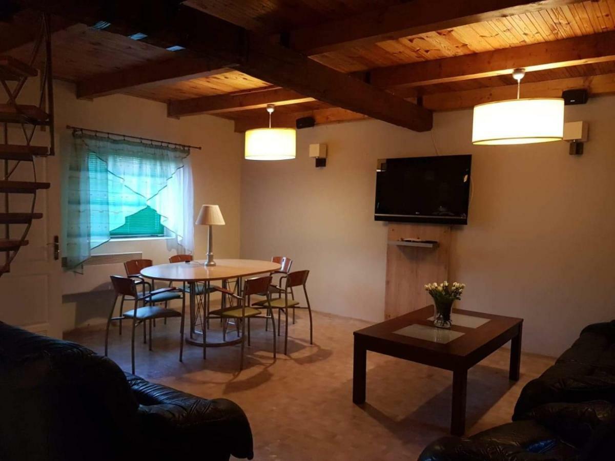 Hotel Amigos Ińsko Zewnętrze zdjęcie